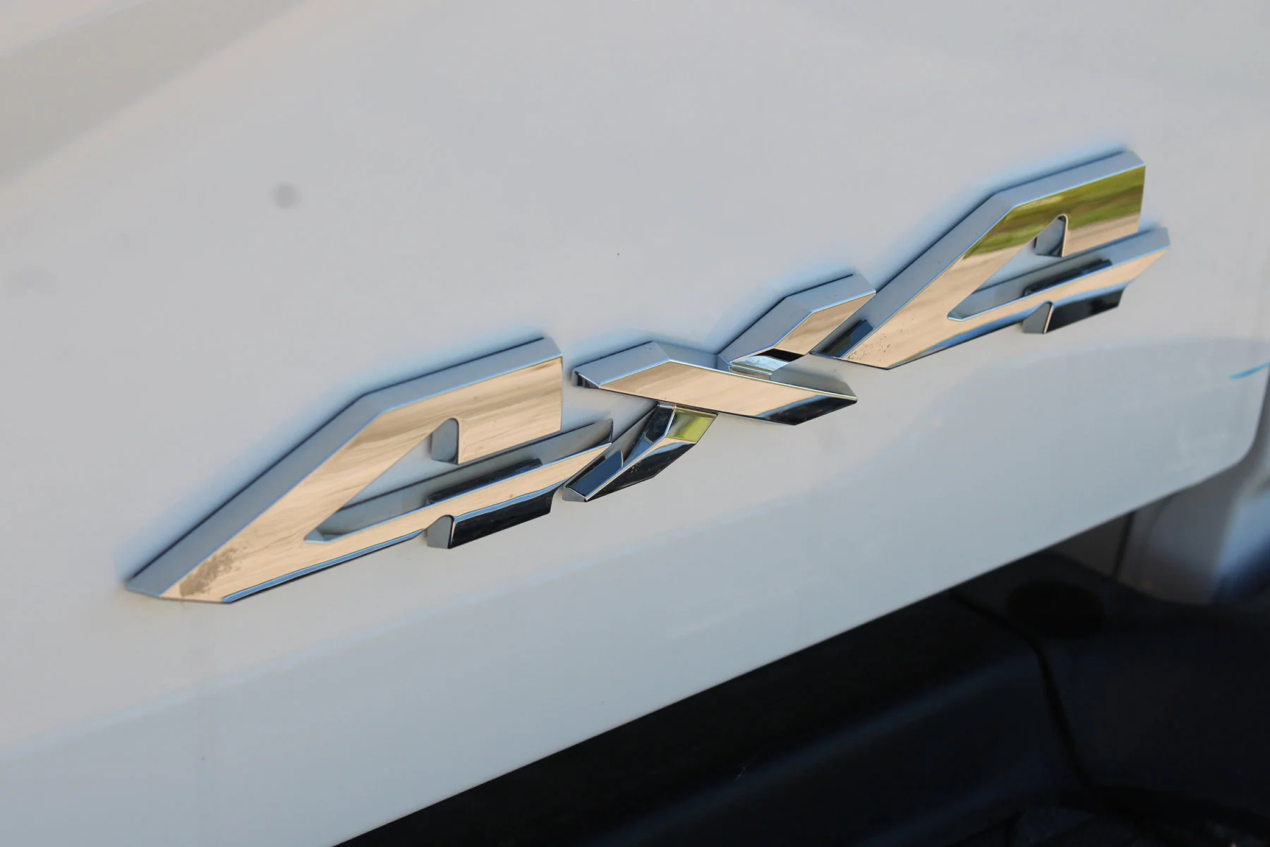 New 2026 Bright White Clear-Coat Exterior Paint RAM TRADESMAN CREW CAB 4X4 LONG BOX image 21
