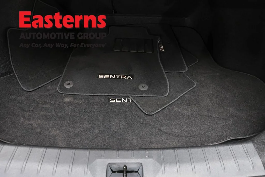 Used 2026 Gray Nissan SR image 9