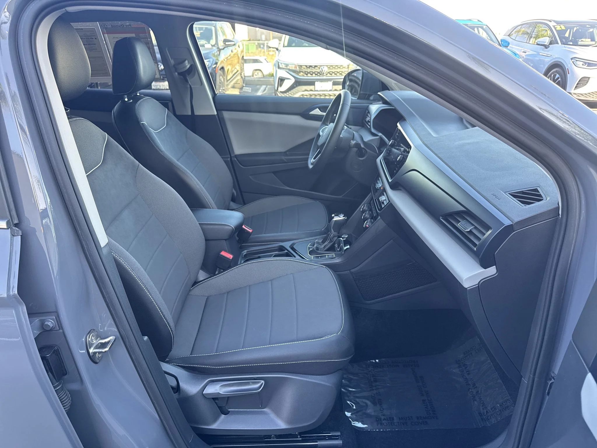 Used 2023 Pure Gray Volkswagen SE image 33