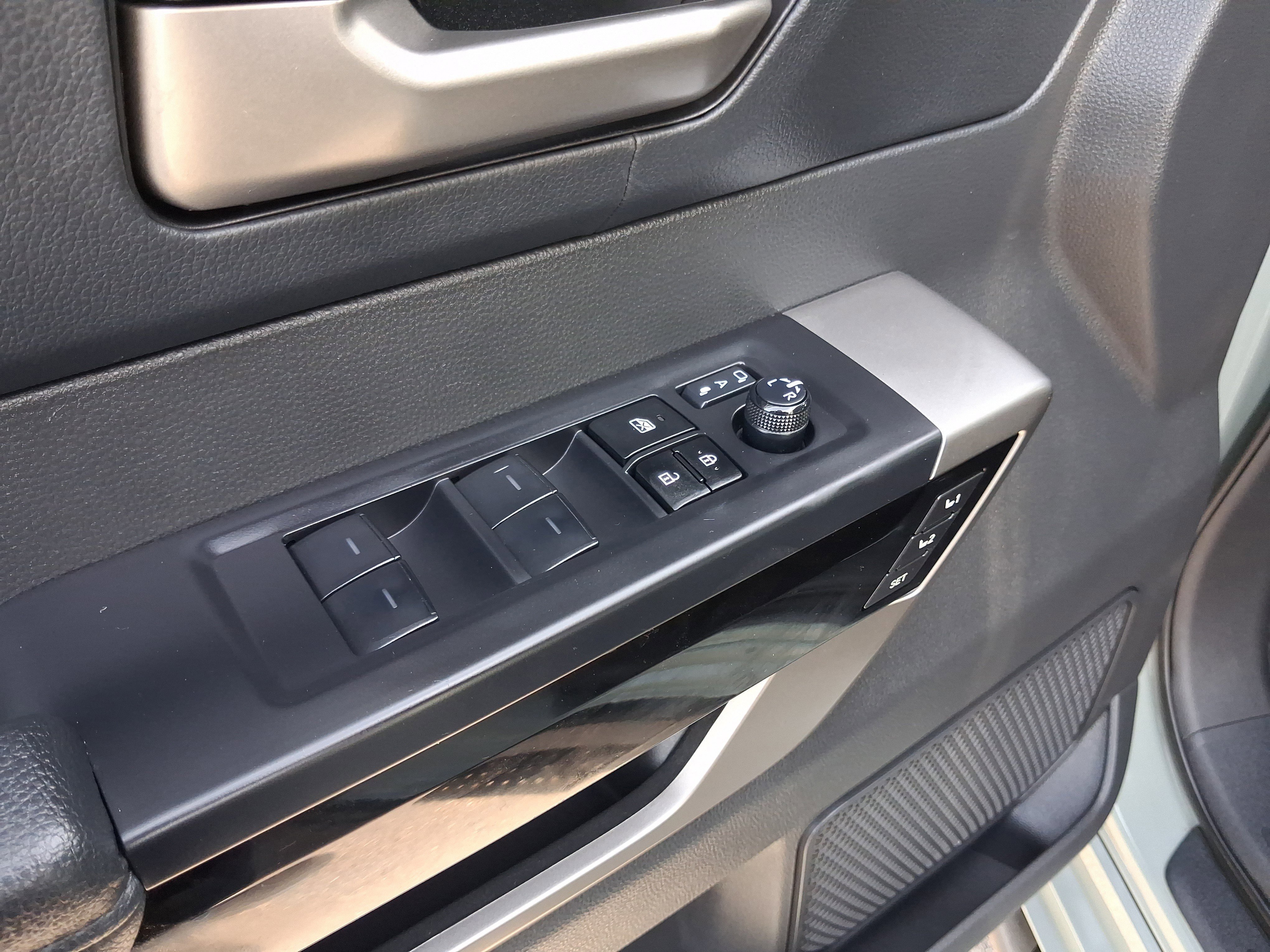 Used 2024  Toyota Limited image 17