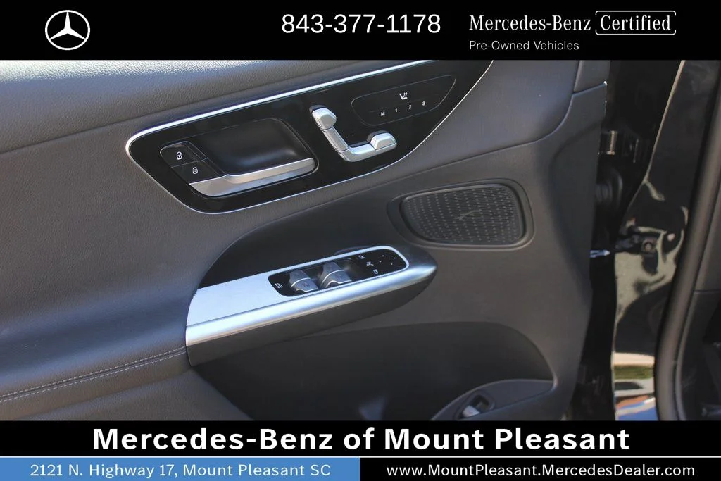 Certified Used 2025 Black Mercedes-Benz GLC 300 image 20