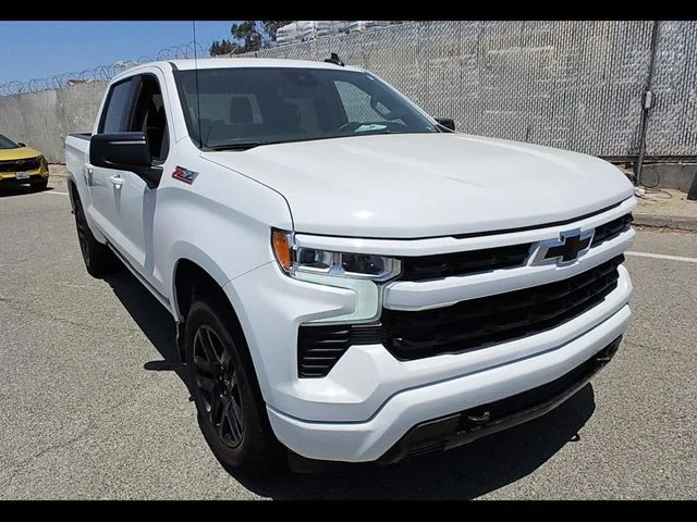 Used 2023 White Chevrolet RST image 2