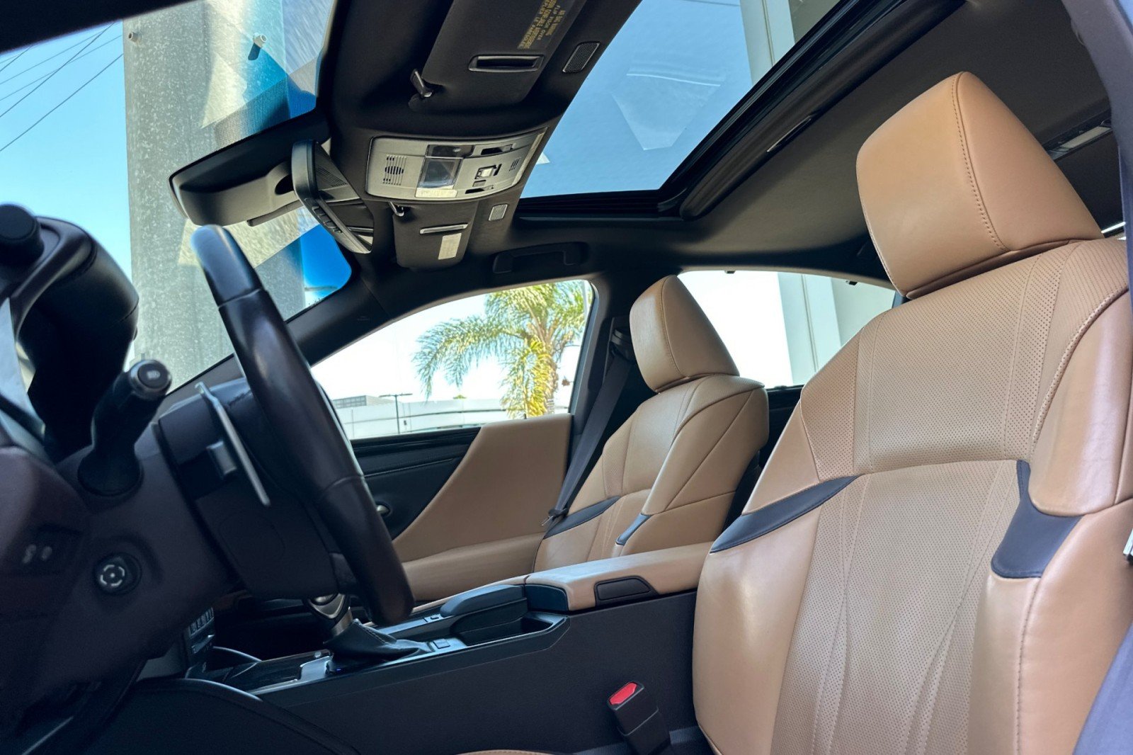 Used 2019 WHITE Lexus ES 300h image 5