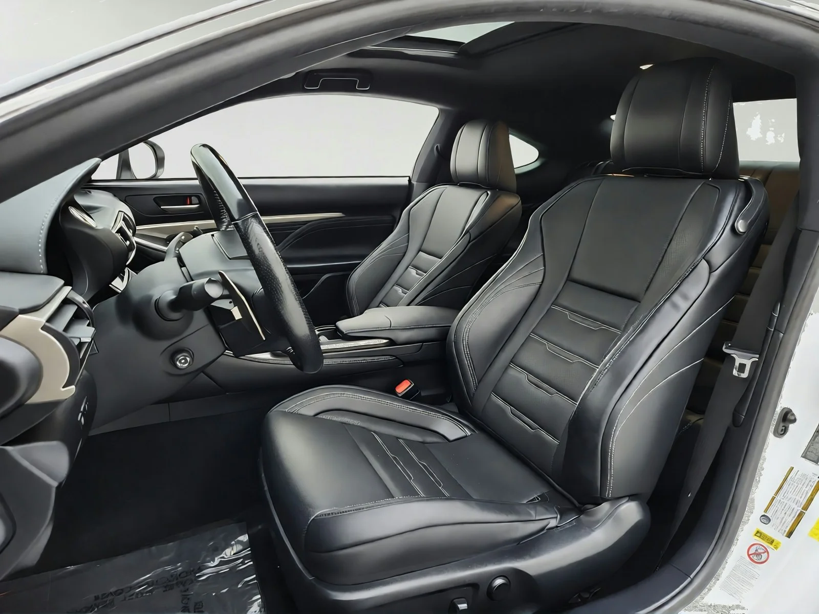 Used 2016 Ultra White Lexus CLOTH image 17