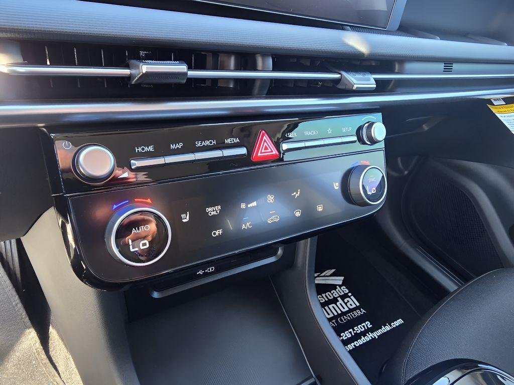 New 2026 Ash Black Hyundai SEL AWD image 21