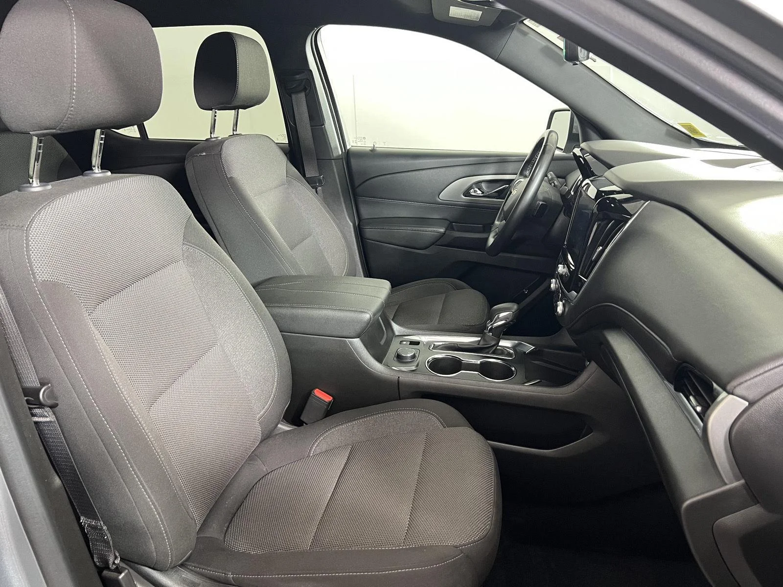 Used 2023 Sterling Gray Metallic Chevrolet LT Cloth image 24