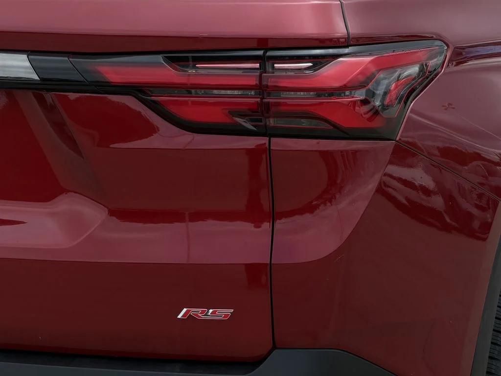 Used 2023 Red Chevrolet RS image 10