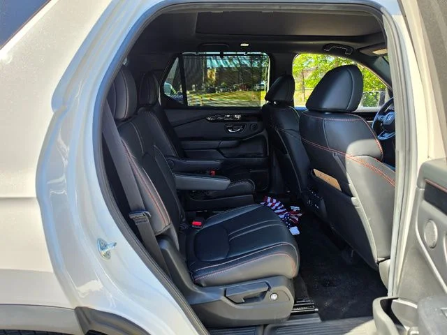 2023 Honda Pilot TrailSport - Photo 14