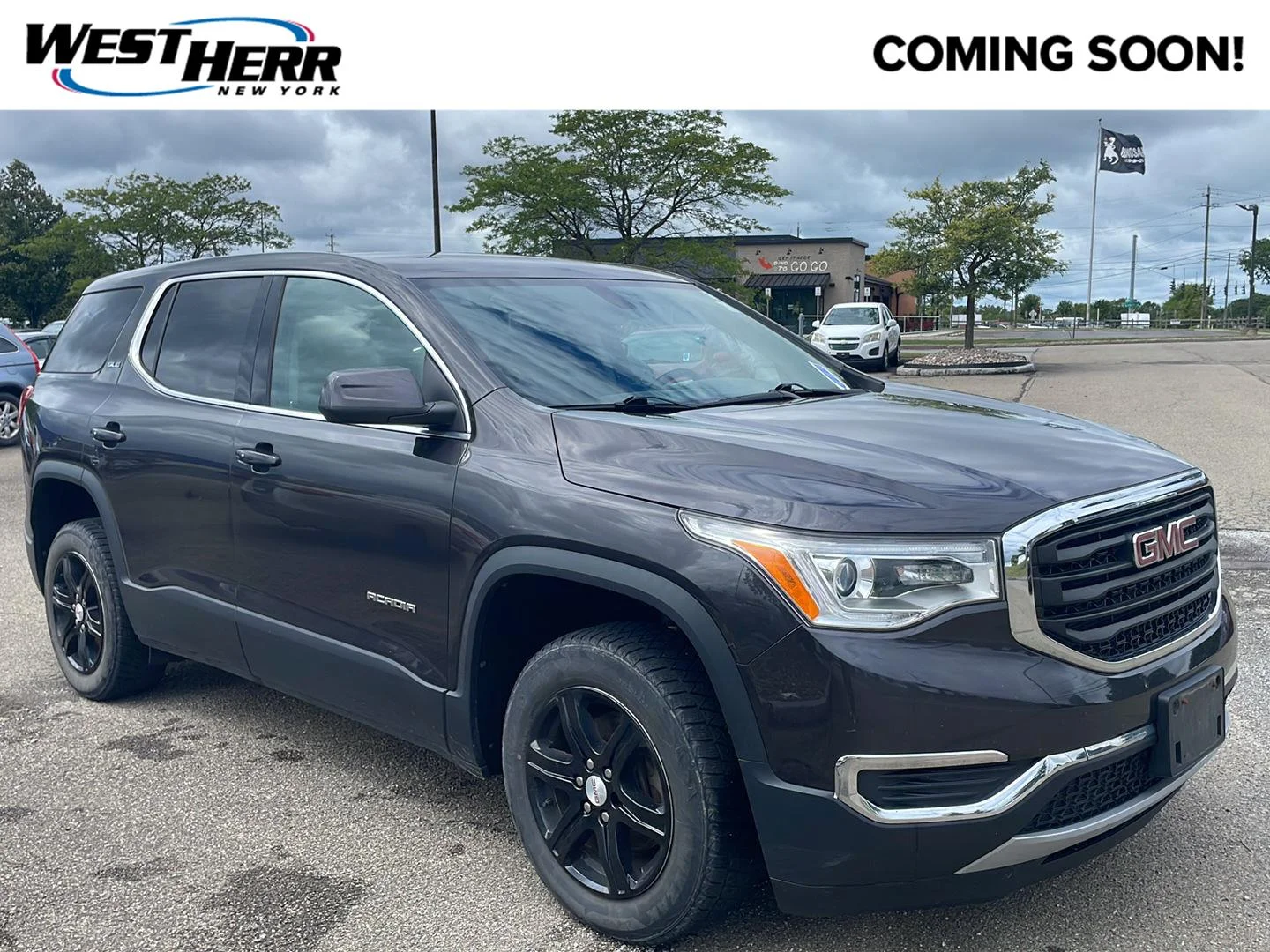 Used 2019 Iridium Metallic GMC SLE image 1