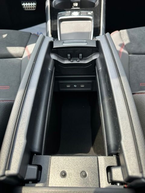 New 2026 Cirrus Silver Metallic Mercedes-Benz GLA 250 image 37