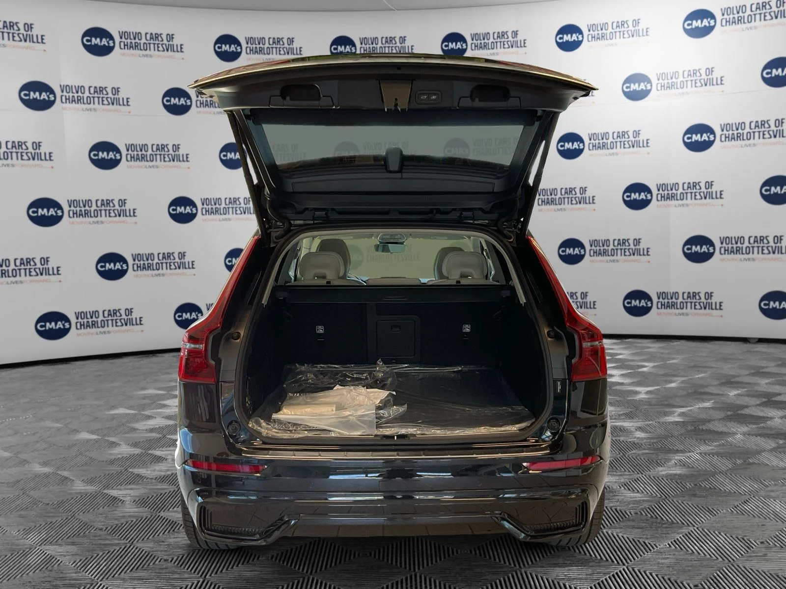 2026 Volvo XC60 Ultra - Photo 11