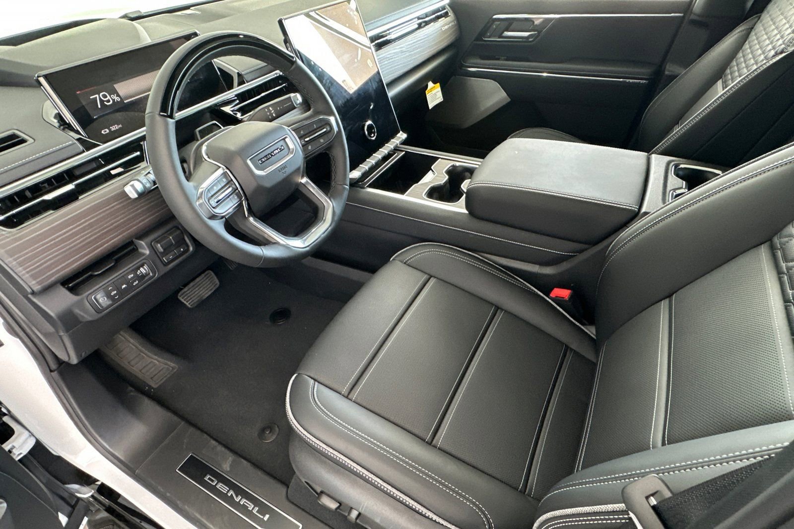 2025 GMC Sierra EV Denali - Photo 11