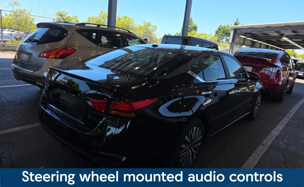 Used 2025 Black Nissan 2.5 SV image 5