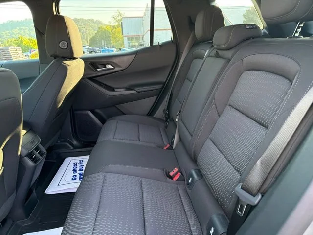 New 2027 Sterling Gray Metallic Chevrolet LT image 19