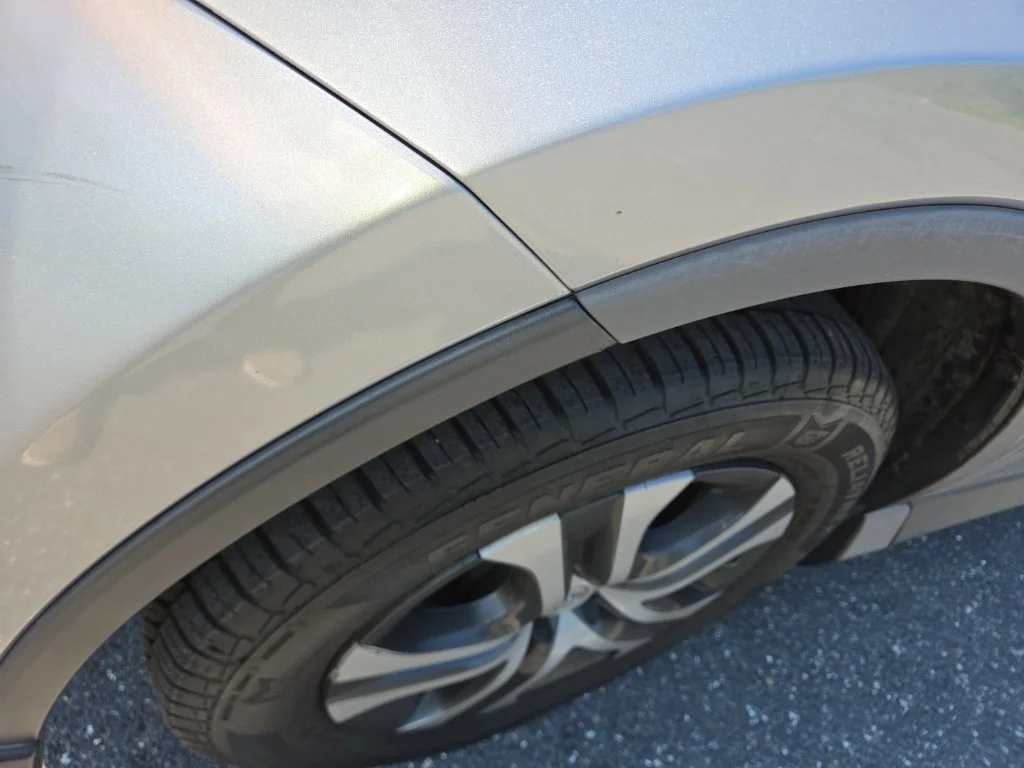 Used 2016 Silver Toyota LE image 22