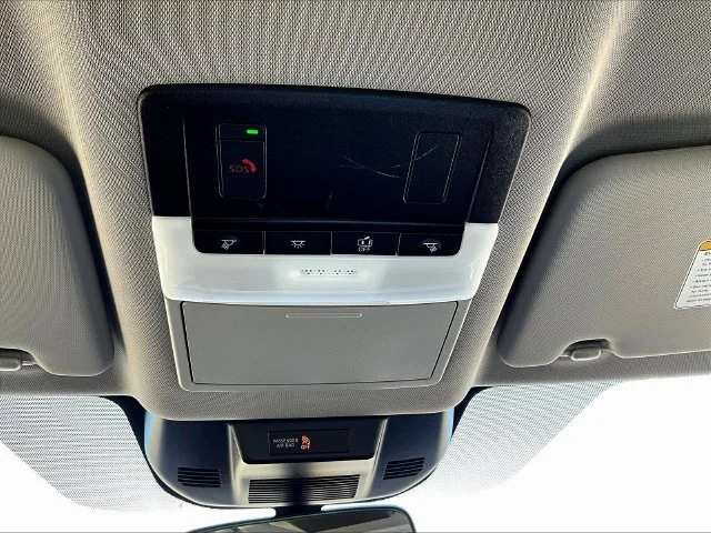Used 2023 Red Nissan SV image 17