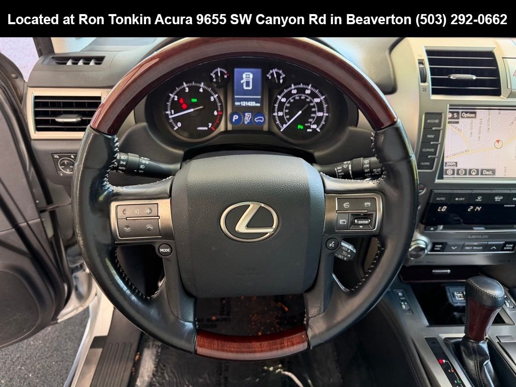 Used 2016 Silver Lining Metallic Lexus 460 image 19