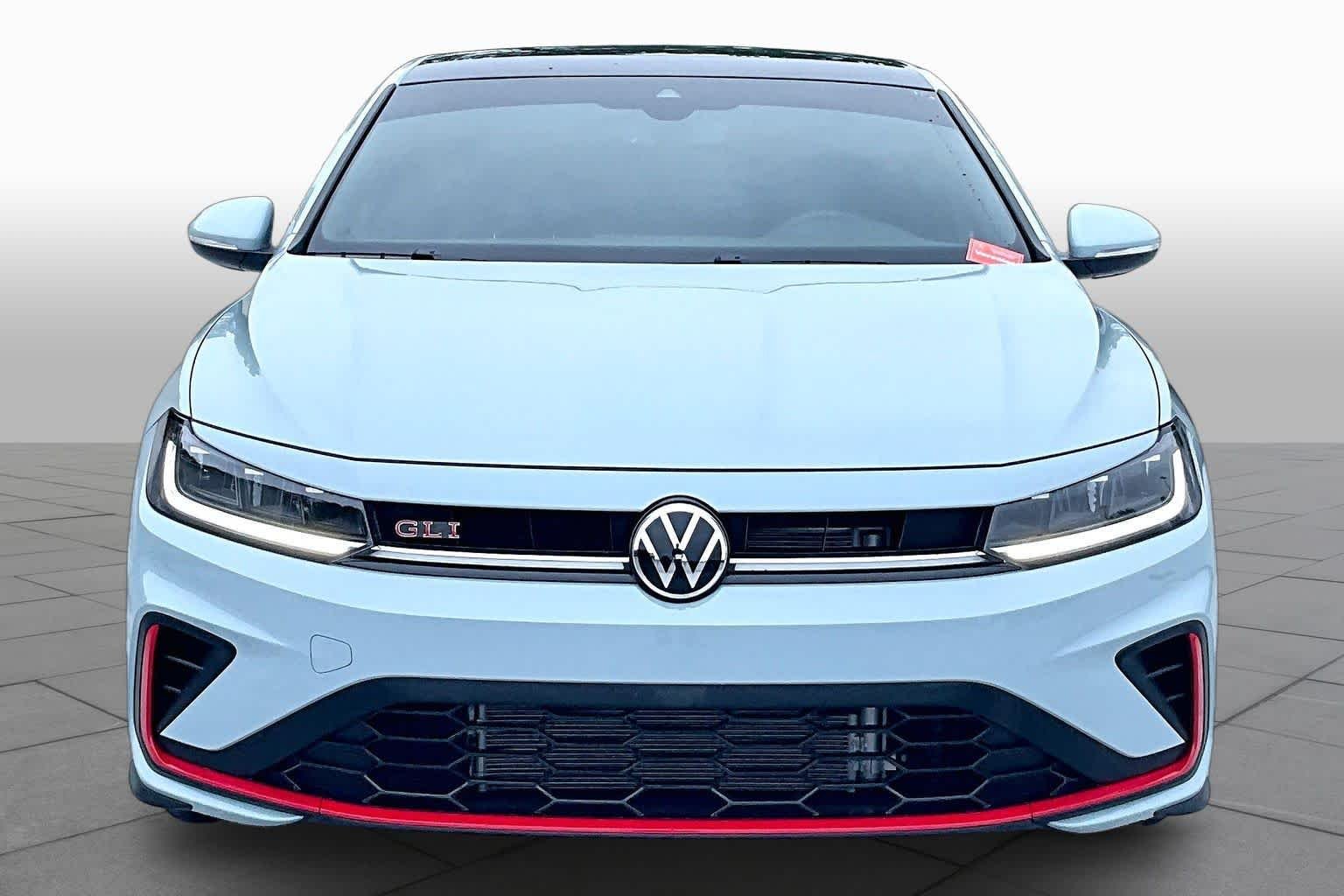 Used 2025 Monument Gray Volkswagen Autobahn image 4
