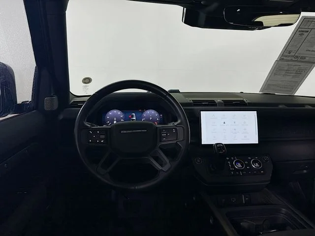 Used 2023 Black Land Rover X-Dynamic SE image 25