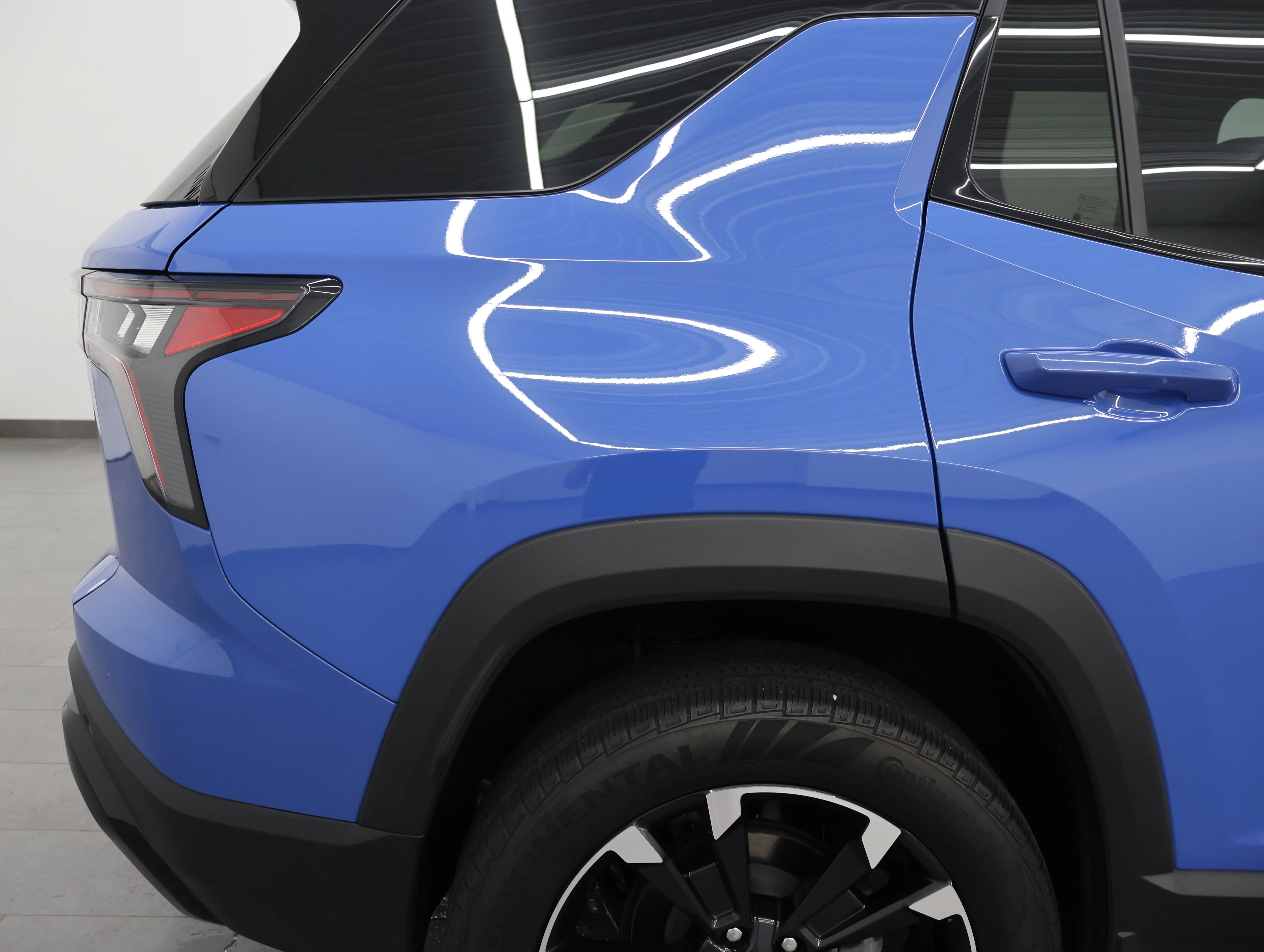 Used 2025 Reef Blue Metallic Chevrolet RS image 31
