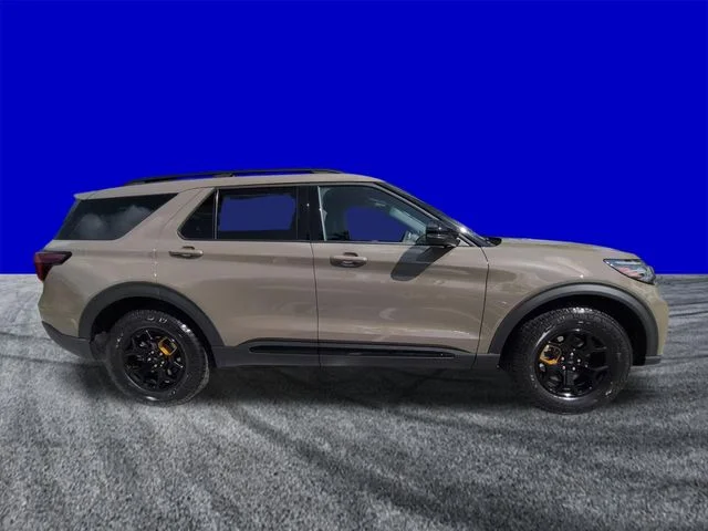 New 2026 Gray Ford Tremor image 3