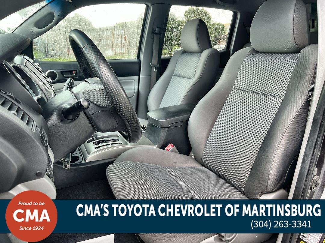 Used 2015 Magnetic Gray Metallic Toyota SR5 image 13