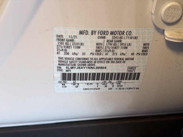 Used 2022 White Lincoln Grand Touring image 33