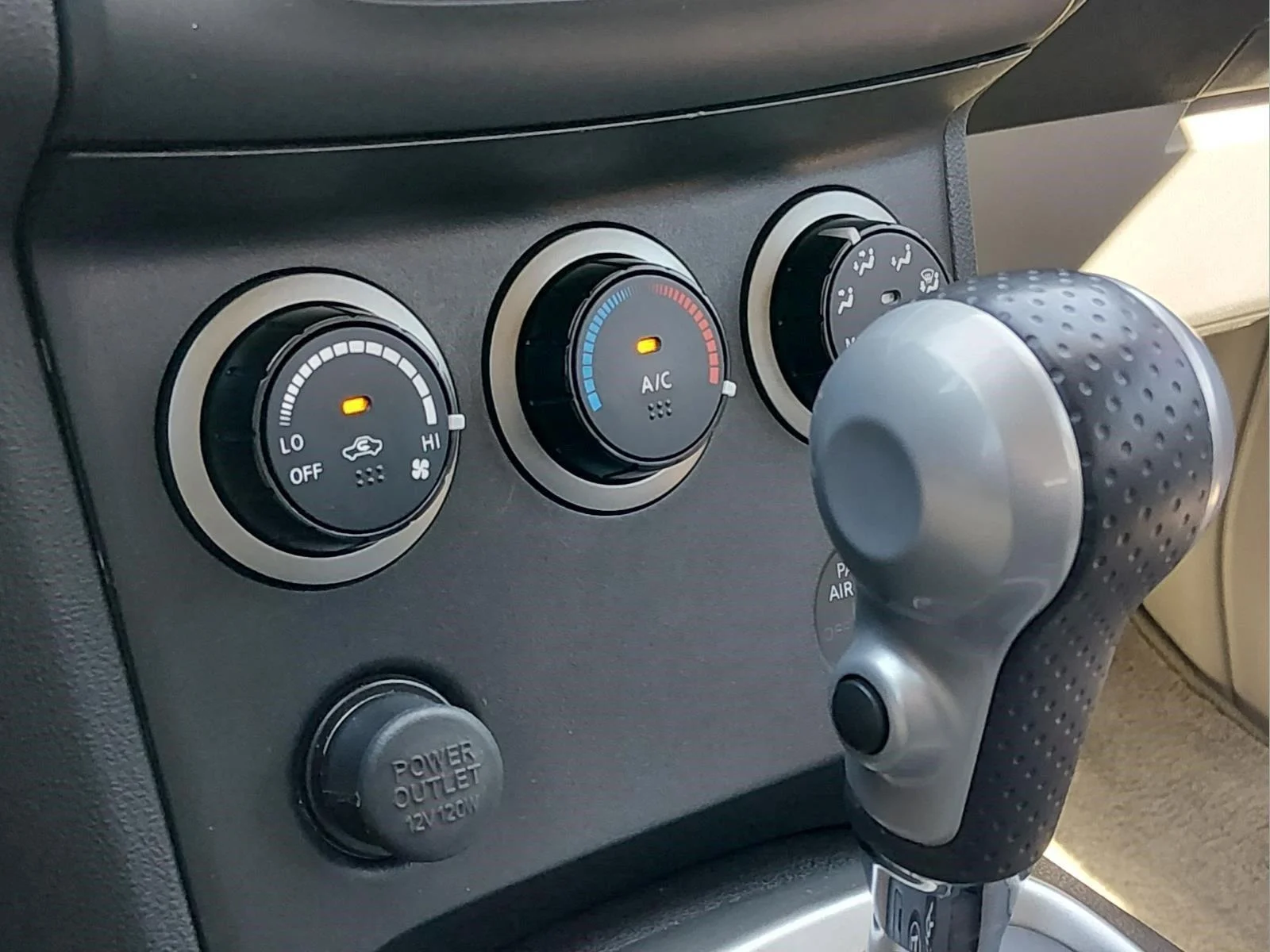 Used 2013 Graphite Blue Nissan S image 26