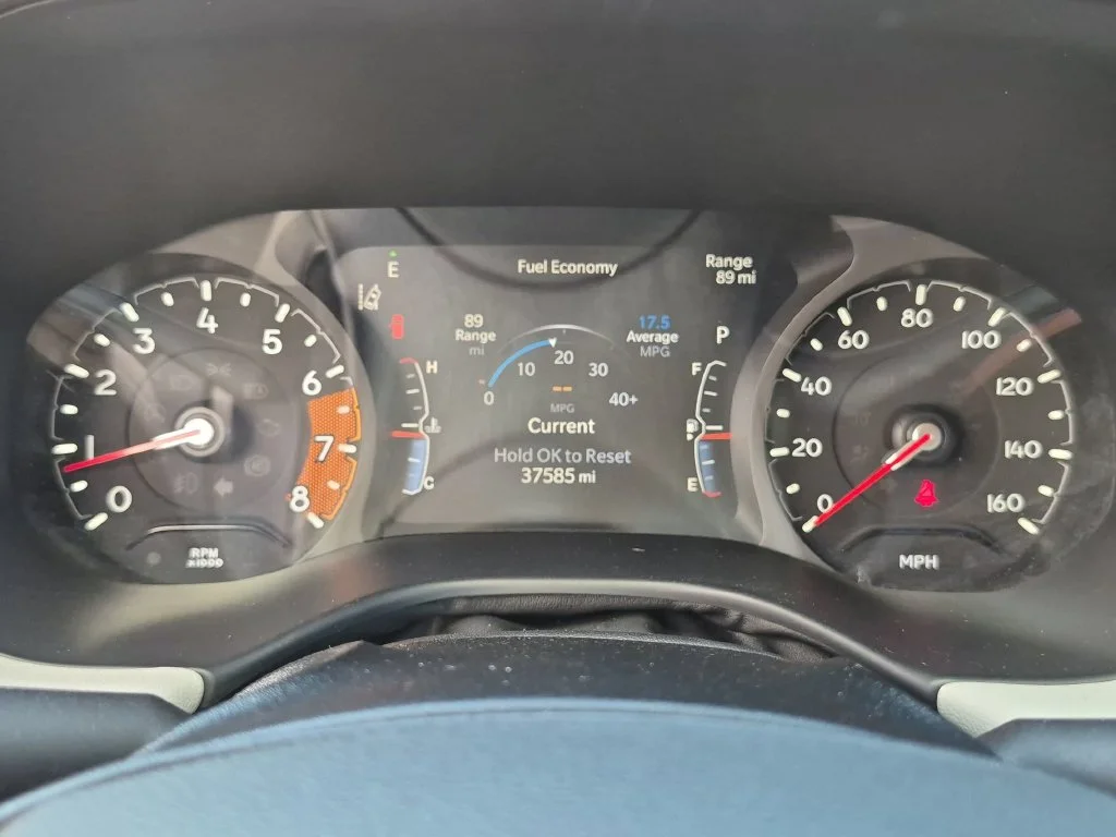Used 2025 White Jeep Limited image 20
