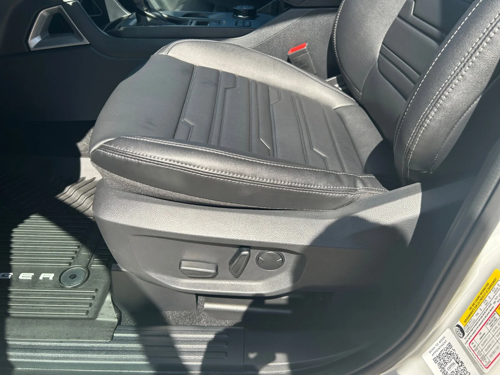 New 2026 Avalanche Ford Lariat image 14