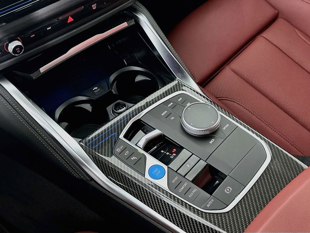 New 2026 White Metallic BMW M60 image 15