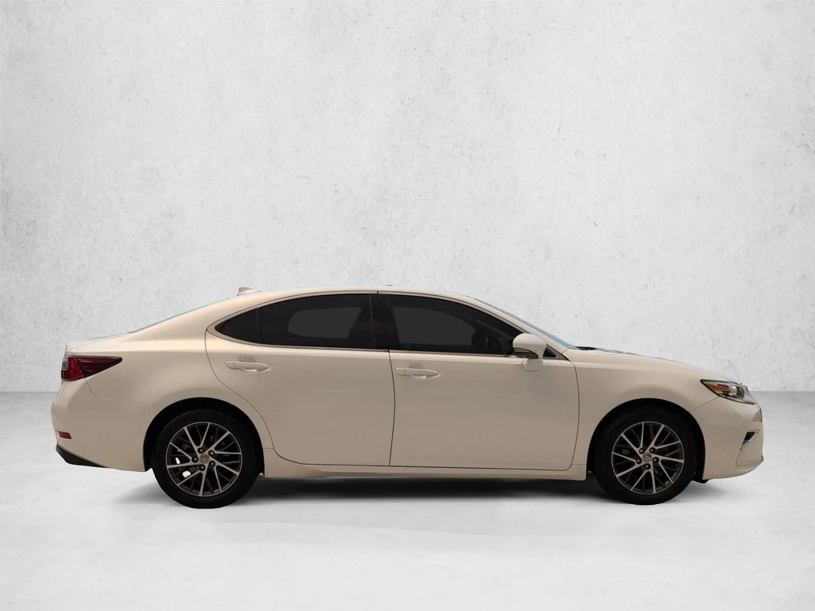 Used 2018 Eminent White Pearl Lexus ES 350 image 6