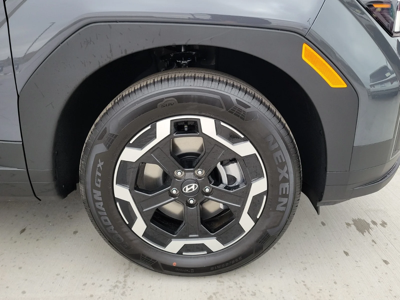 New 2027 Ecotronic Gray Hyundai SEL 4dr Front-Wheel Drive image 7