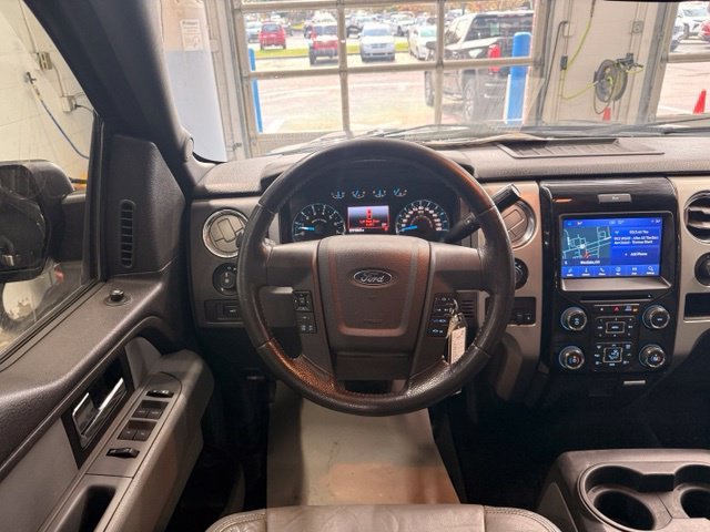 Used 2014  Ford XL image 16
