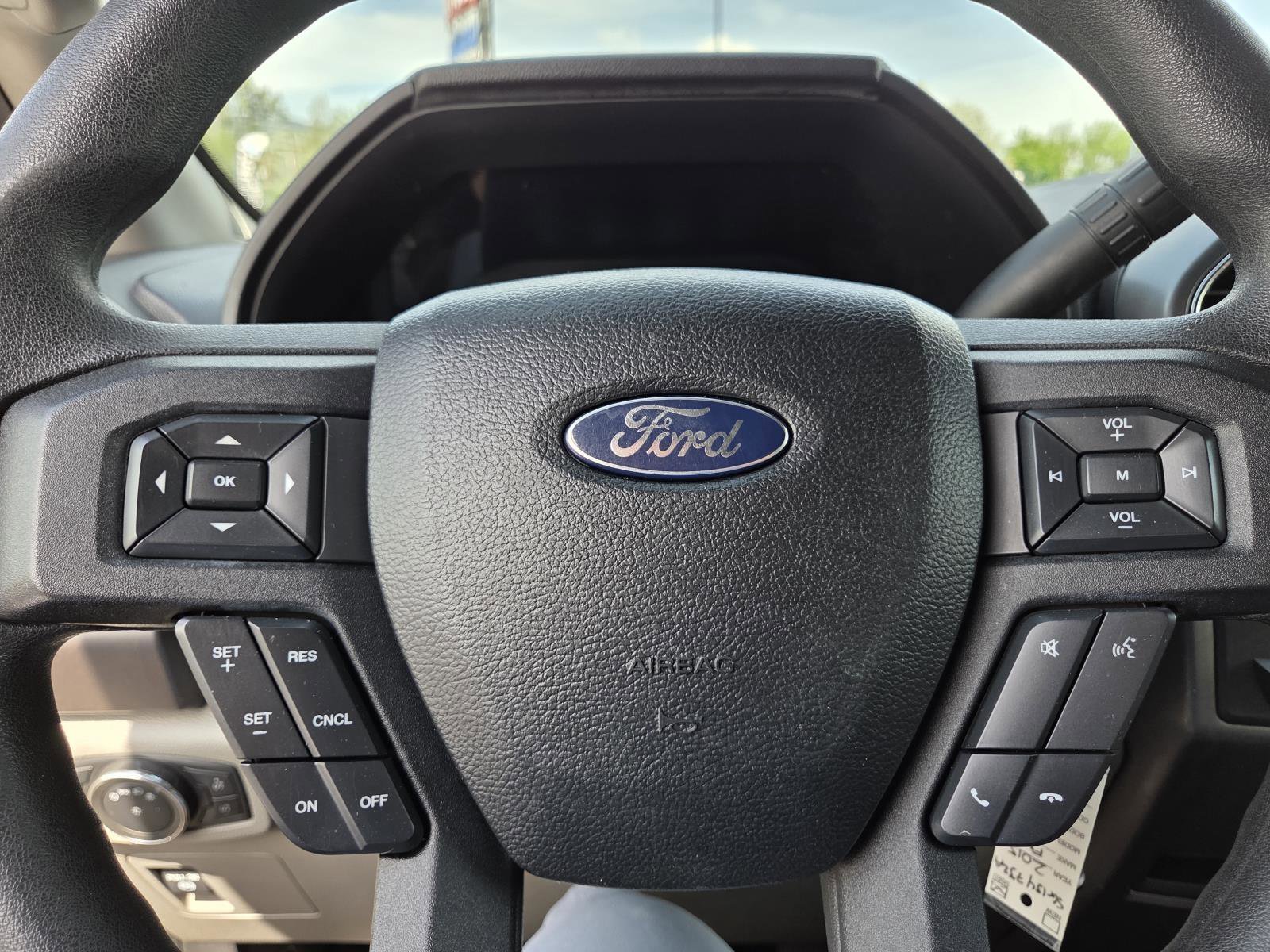 Used 2015  Ford  image 24