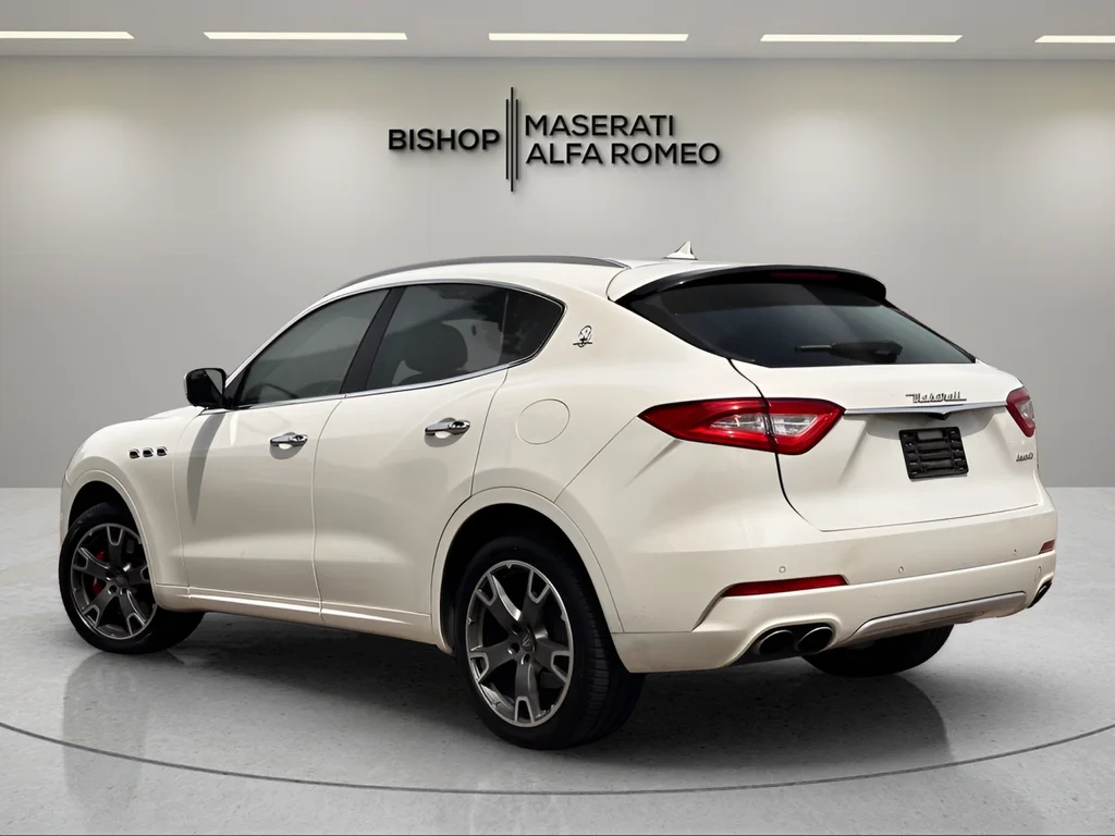 Used 2017 Black Maserati S image 3