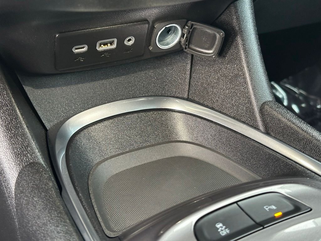 Used 2021 Silver Chevrolet RS image 6