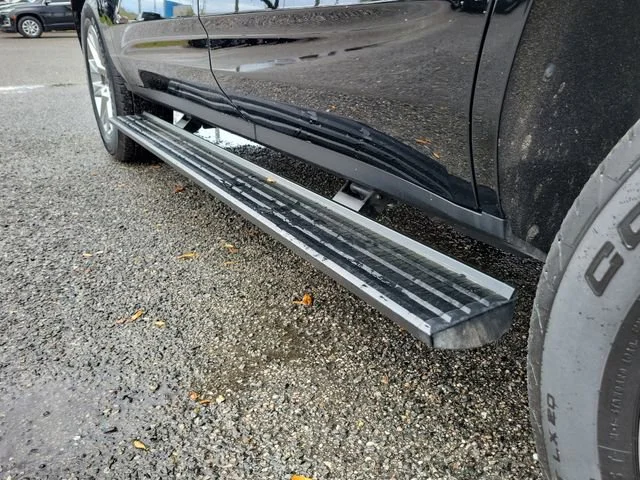 2023 Chevrolet Tahoe Premier - Photo 21