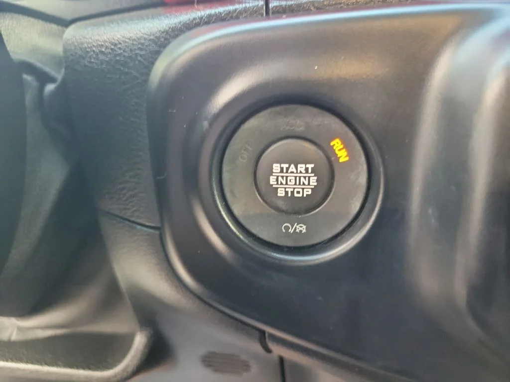 Certified Used 2020 White Jeep Unlimited Rubicon image 26