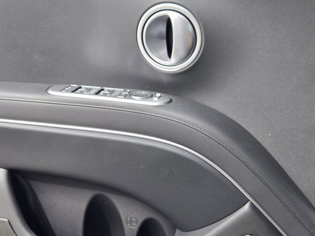 New 2026 White Hyundai SEL FWD image 16