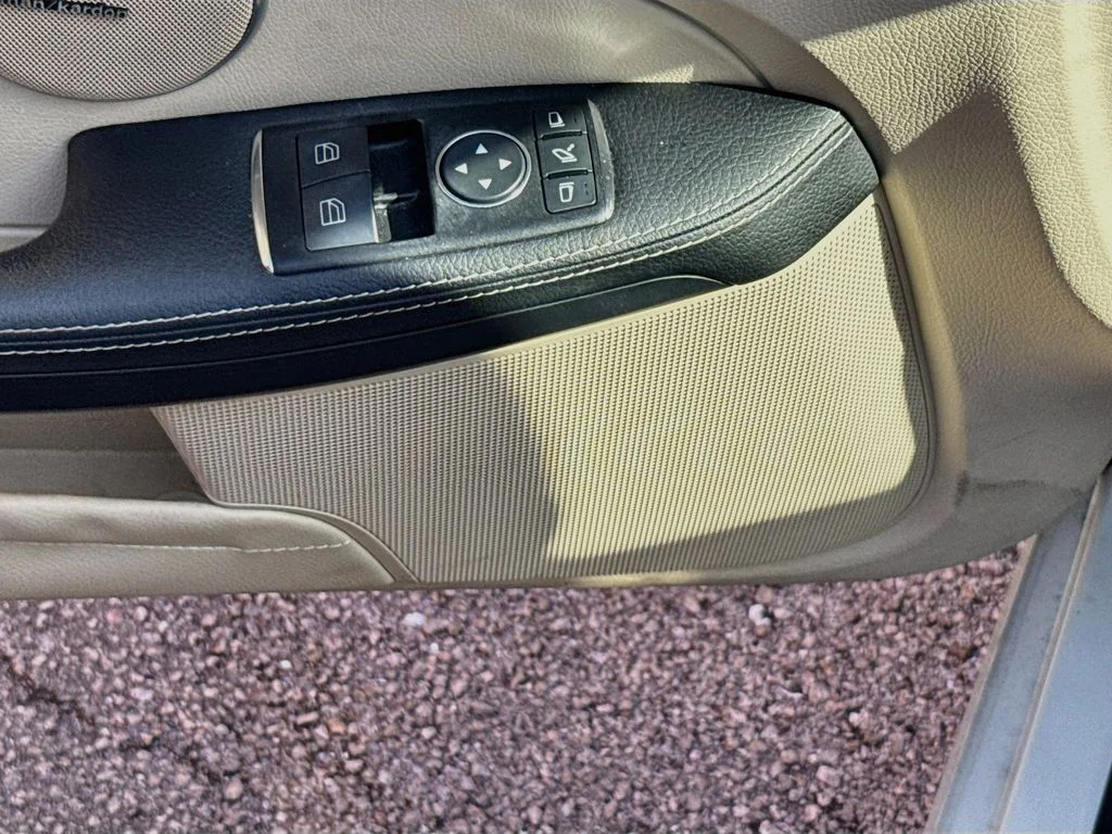 Used 2014  Mercedes-Benz SLK 250 image 21