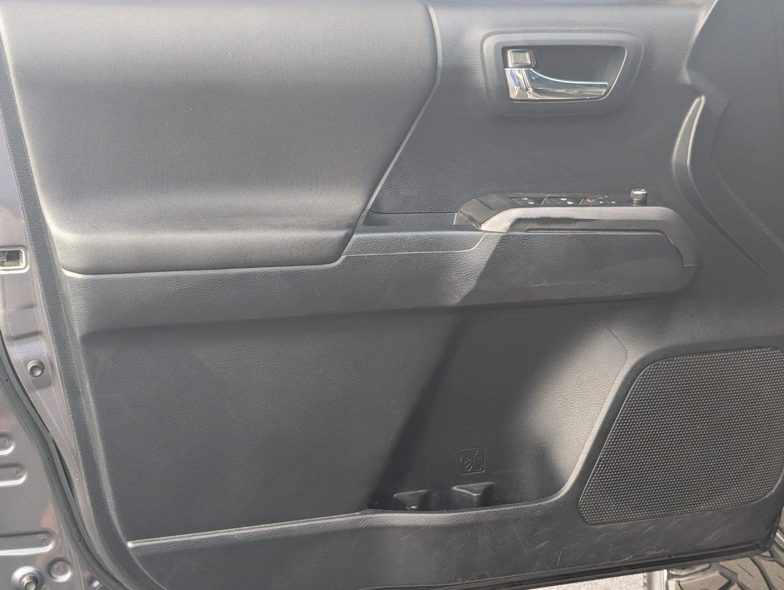 Used 2018 Magnetic Gray Metallic Toyota TRD Off-Road image 13