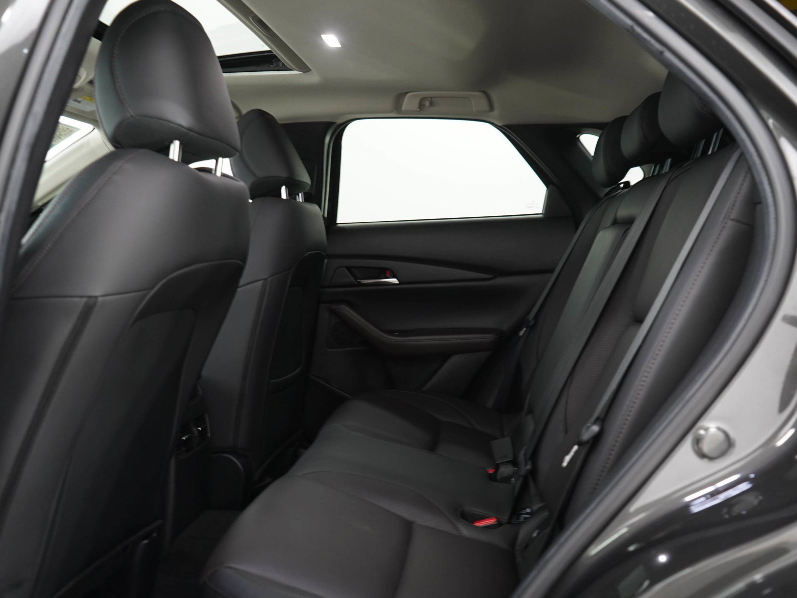 Used 2021 Machine Gray Metallic Mazda Premium image 15
