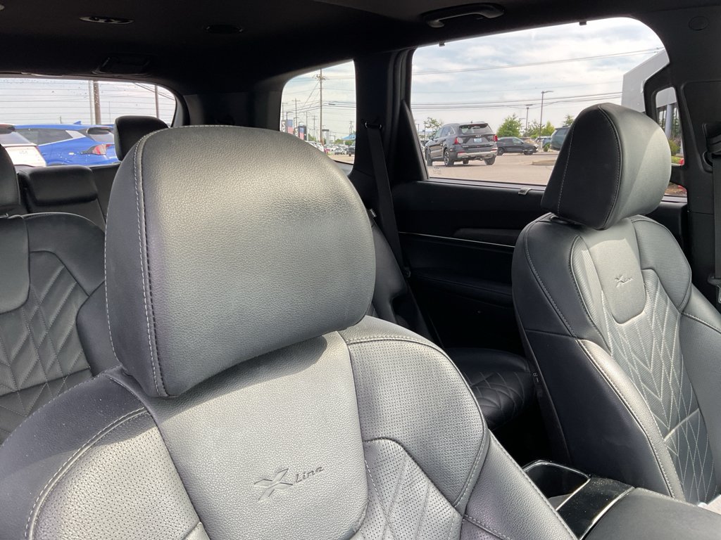 Used 2023 Jungle Green Kia EX X-Line image 12
