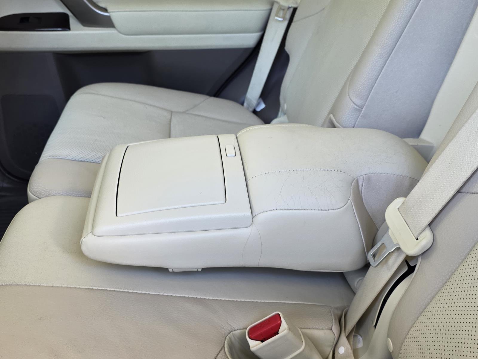 Used 2017 Silver Lexus 460 image 10