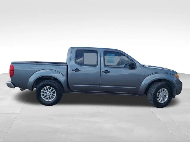 Used 2016 Gray Nissan SV image 8