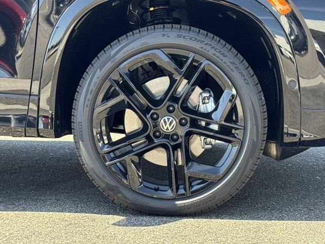 New 2026 Black Volkswagen 2.0T SE R-Line Black image 30