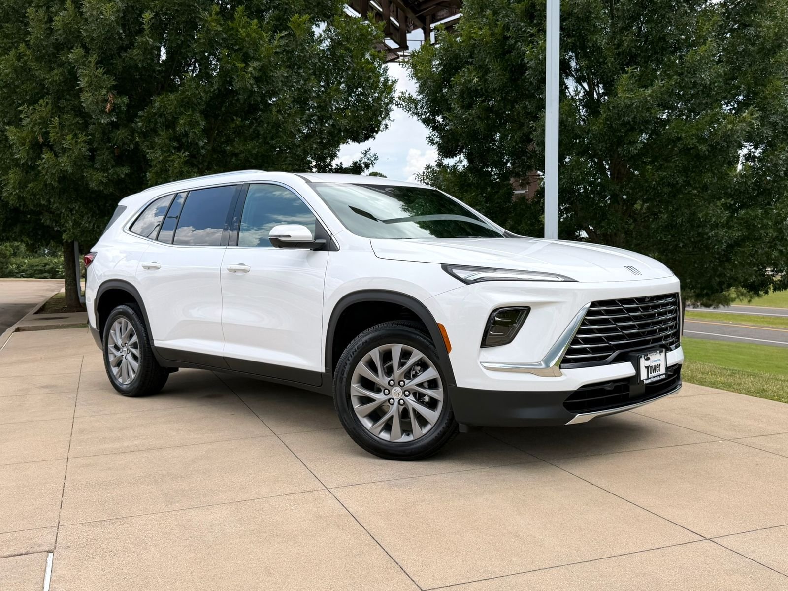 2026 Buick Enclave Preferred's photo
