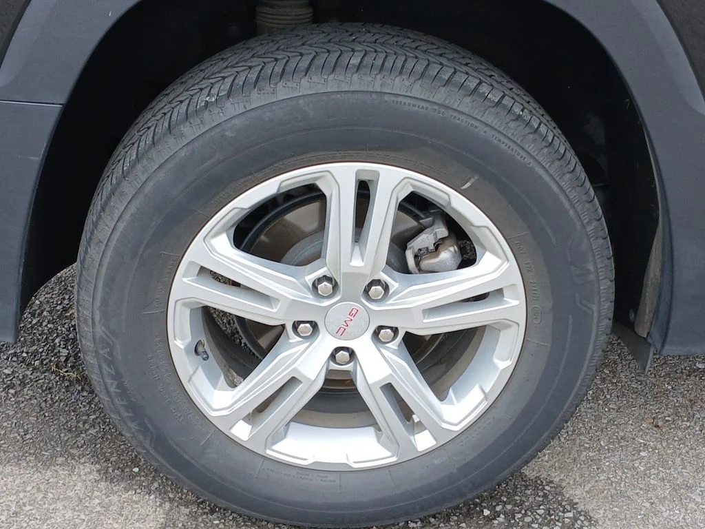 Used 2024 Black GMC SLE image 33