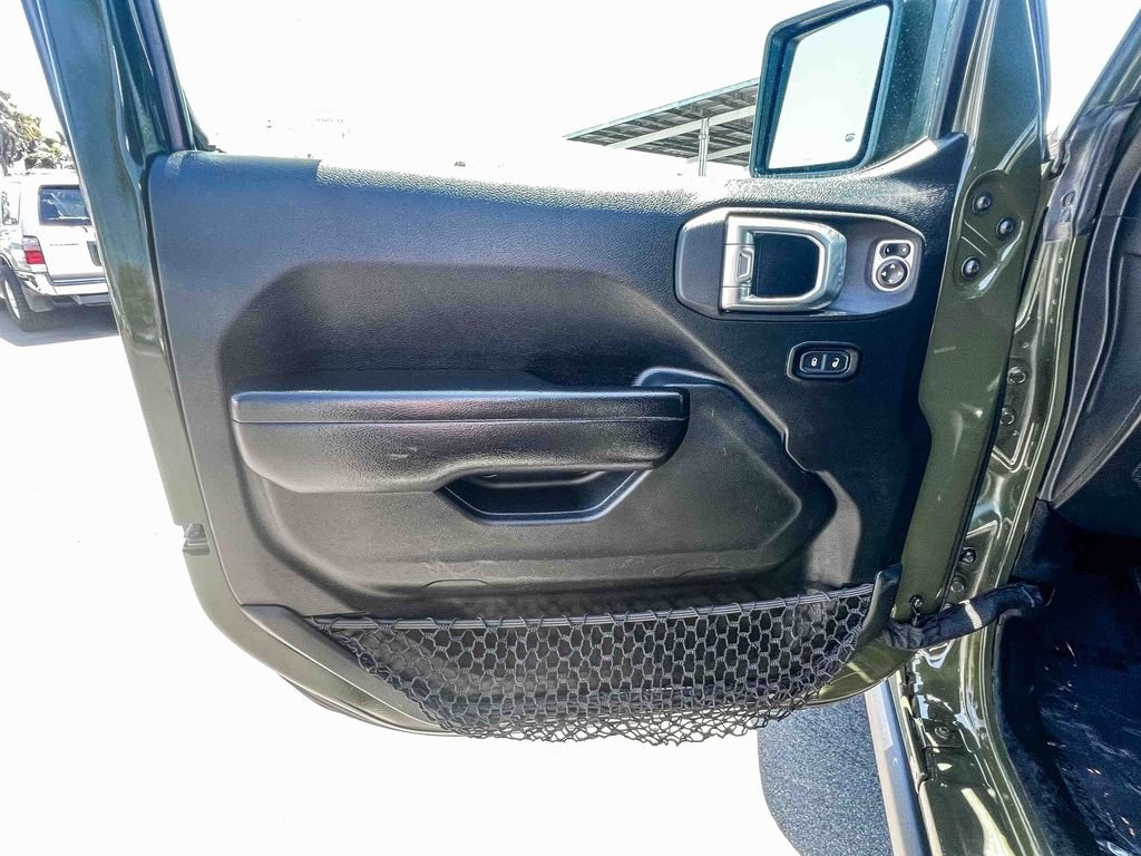 Used 2021 Green Jeep Mojave image 19